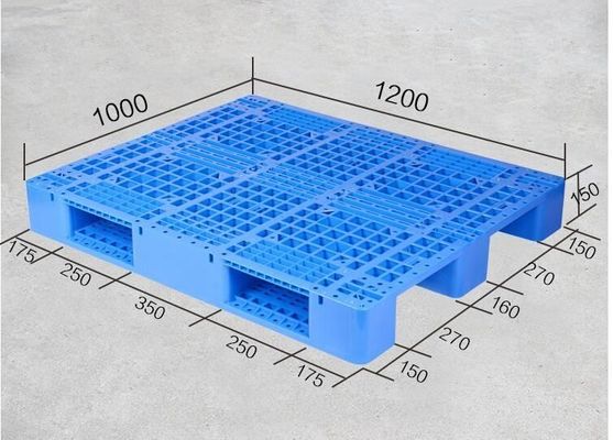 Dynamic Load 1.5T Fumigated Plastic Pallet for Concrete Block Suppliers in 4-Way Entry