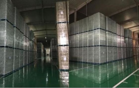 Labeling Options HUADING 1422*1118*115 Stackable Plastic Pallet for Cans Distribution