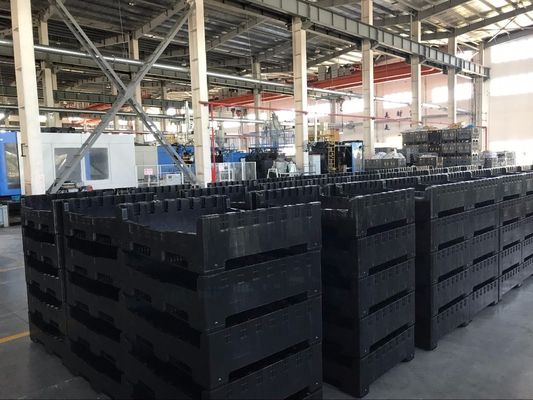 Plastic Storage Pallet Box with Handles 1.2T Dynamic Load 4T Static Load Capacity