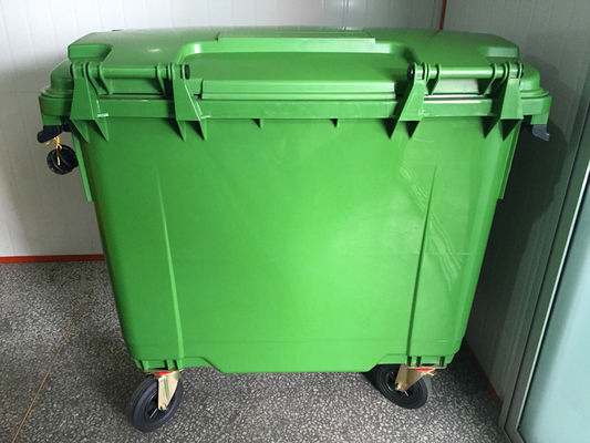 1100 Large Outdoor Hospital 4 Wheels Standing Plastic Trash Cans Professional Grade